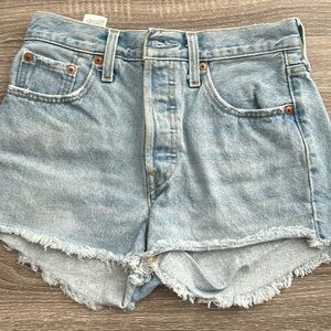 Women’s Levi Shorts